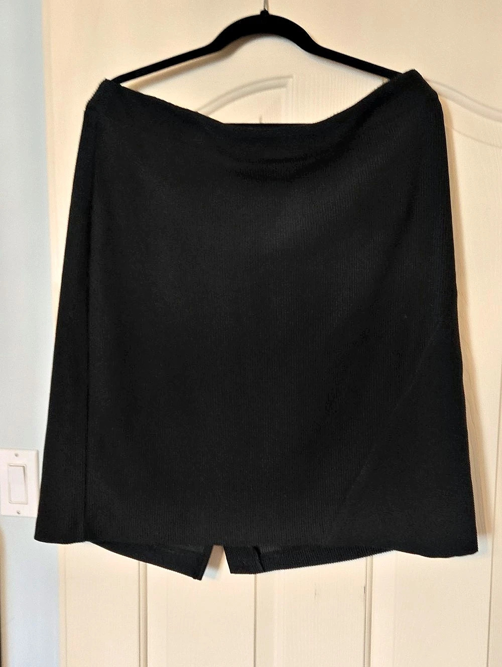 VIDA Vintage Knit Black Pencil Skirt